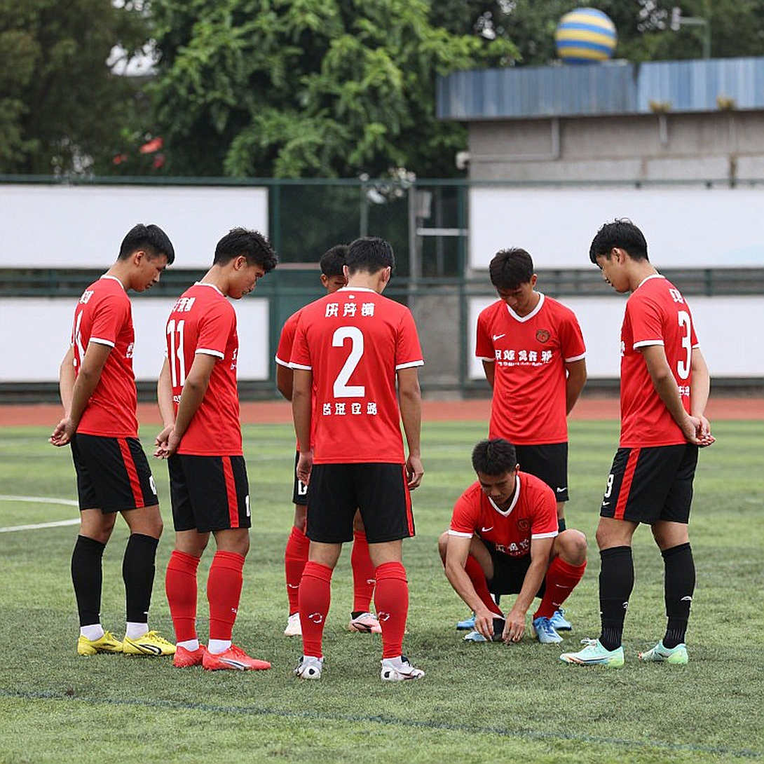 তৃতীয়বার মুছে যাওয়া লাল কার্ড: আটলাসের আপিল, আমেরিকার পাঁচ বছরের ছায়া তৃতীয়বার মুছে যাওয়া লাল কার্ড: আটলাসের আপিল, আমেরিকার পাঁচ বছরের ছায়া