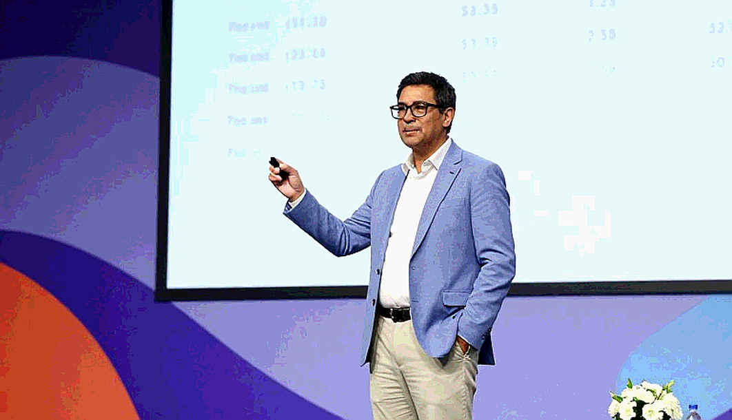 সই না হওয়া ফর্ম: ক্রিকেটের চুক্তি-মৌসুম যাদের নাম মুছে দেয় সই না হওয়া ফর্ম: ক্রিকেটের চুক্তি-মৌসুম যাদের নাম মুছে দেয়