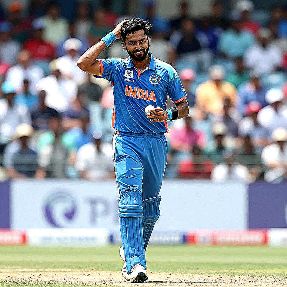 আম্পায়ার্স কলের ছায়াতল: যে ফ্রেম সিদ্ধান্ত বদলায়, আইন বদলায় না আম্পায়ার্স কলের ছায়াতল: যে ফ্রেম সিদ্ধান্ত বদলায়, আইন বদলায় না
