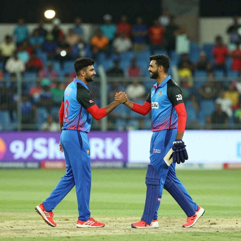 ডিআরএসের ধূসর ঘর আর হারিয়ে যাওয়া অ্যাঙ্কর: চট্টগ্রাম থেকে এক ম্যাচ-ডায়েরি ডিআরএসের ধূসর ঘর আর হারিয়ে যাওয়া অ্যাঙ্কর: চট্টগ্রাম থেকে এক ম্যাচ-ডায়েরি