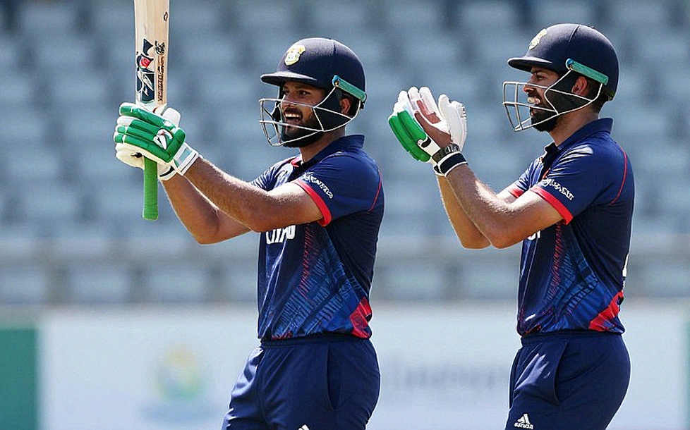 An Expiry Date Is a Lever: The Contract Arithmetic of Asia's Cricket Window