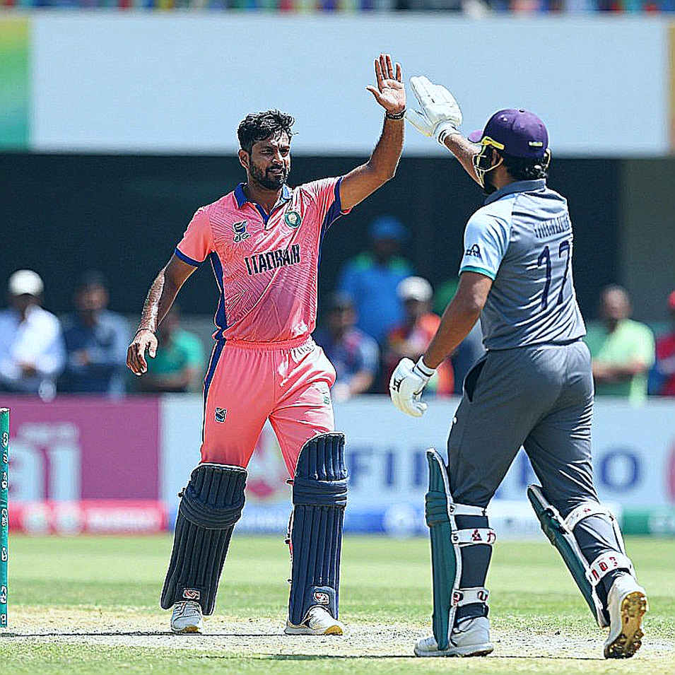 বাইশটি দাবি, দুইটি গুজব, শূন্য নথি: বিসিসিআই প্রধান নির্বাচক বিতর্কের সূত্র-খতিয়ান বাইশটি দাবি, দুইটি গুজব, শূন্য নথি: বিসিসিআই প্রধান নির্বাচক বিতর্কের সূত্র-খতিয়ান
