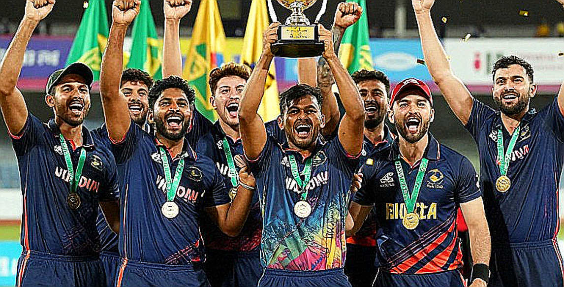১২৭ রানের অটুট জুটি আর না-খাটানো আট উইকেট: অস্ট্রেলিয়ার সিরিজ এগিয়ে নেওয়ার আসল হিসাব ১২৭ রানের অটুট জুটি আর না-খাটানো আট উইকেট: অস্ট্রেলিয়ার সিরিজ এগিয়ে নেওয়ার আসল হিসাব
