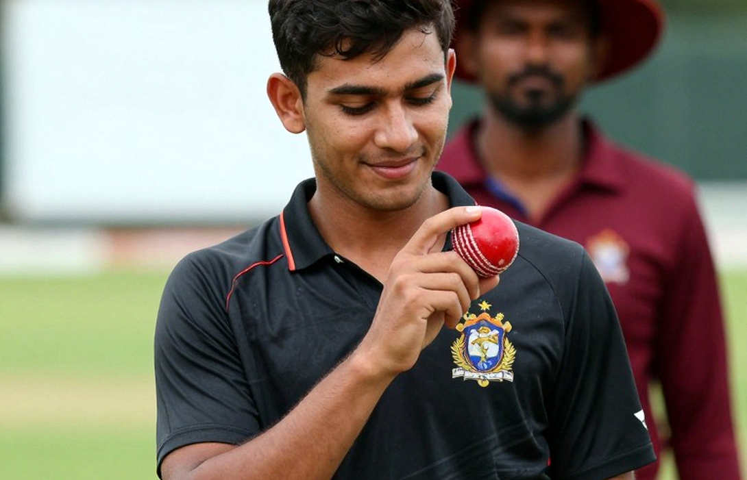 ফারহানের ২৩৮ রান এবং রেকর্ডের লুকানো কোয়ালিফায়ার: রাওয়ালপিন্ডির ডেড রাবারে যা চোখ এড়িয়ে যায় ফারহানের ২৩৮ রান এবং রেকর্ডের লুকানো কোয়ালিফায়ার: রাওয়ালপিন্ডির ডেড রাবারে যা চোখ এড়িয়ে যায়