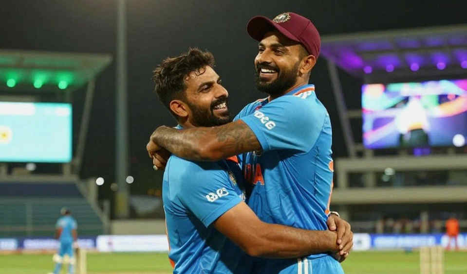 বুমরাহর বিশ্রাম নয়, খাতার হিসাব: ভারত কেন ওয়ানডে ছেড়ে টেস্টের পথে হাঁটছে বুমরাহর বিশ্রাম নয়, খাতার হিসাব: ভারত কেন ওয়ানডে ছেড়ে টেস্টের পথে হাঁটছে