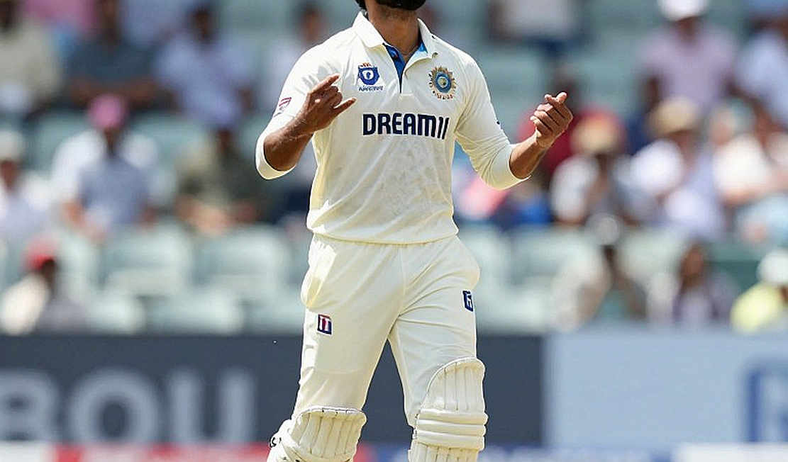 শাফালি ভার্মার দ্বিতীয় মাস-সেরা স্বীকৃতি: ঘরের মাঠের আলোয় ঢাকা পড়ছে দূরের মাঠের প্রশ্ন