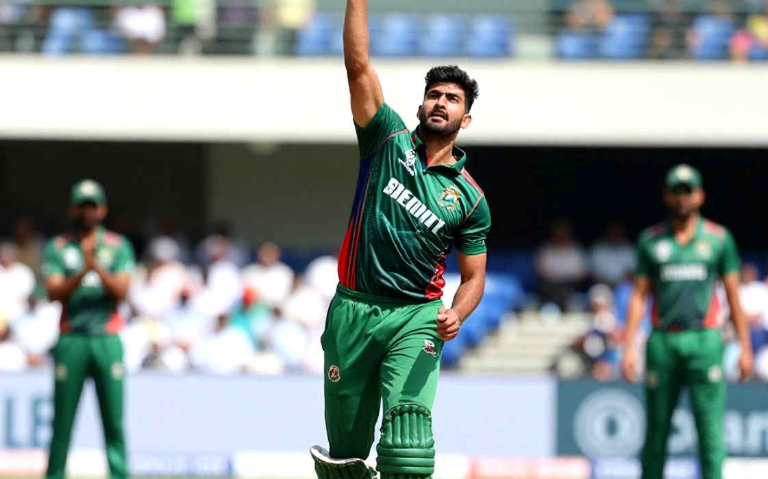 রাজাউল্লাহর অভিষেক নয়, লাহোরের টসে পাকিস্তানের আসল বাজি একাদশের স্পিন ভারসাম্য