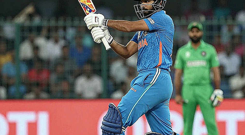 রাজাউল্লাহর অভিষেক নয়, লাহোরের টসে পাকিস্তানের আসল বাজি একাদশের স্পিন ভারসাম্য
