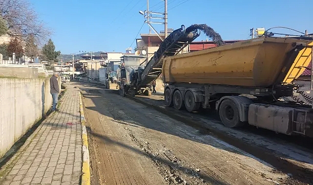 Aydın Büyükşehir, Söke'nin yollarını yeniliyor