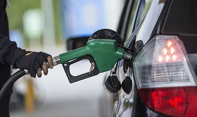 Benzine zam geldi, tabela değişti: İşte güncel akaryakıt fiyatları
