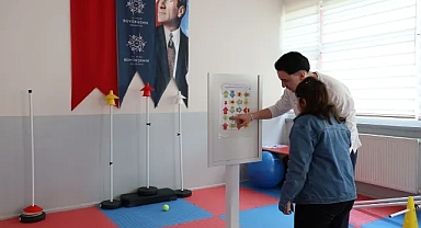 Büyükşehir Belediyesi Disleksi Merkezi öğrencilerin yanında