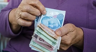 Emekli ikramiyesi Meclis'ten geçti!