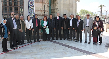Aksaçlılar Derneği, Alparslan Türkeş ve Muhsin Yazıcıoğlu'nun Anısına İzmir'de Mevlit Programı Düzenledi