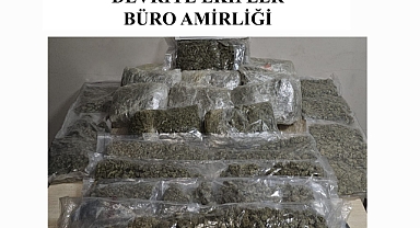 Bornova’da Polis Uygulamasında 18 Kilo Uyuşturucu Ele Geçirildi
