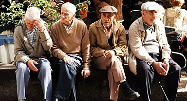 II. Yaşlılık Şurası Kapsamında İzmir’de “İl Yaşlılık Çalıştayı” Gerçekleştirilecek
