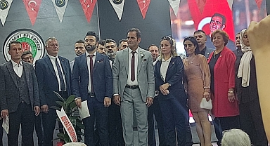 Adalet Çağrı Partisi Kurultayı Tek Aday Olarak A. Kadir Papağan Aldı.