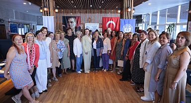 Başkan Mutlu, geleceğin kadın liderleriyle buluştu