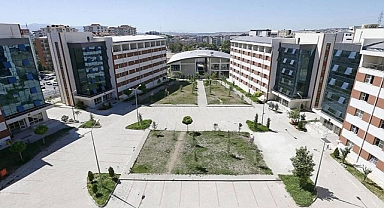 İzmir Gençlik ve Spor İl Müdürlüğü'nden Öğrencilere Tam Destek 