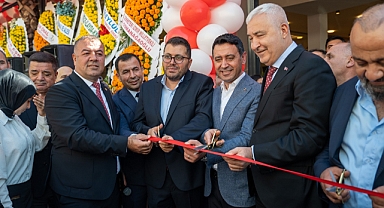 Ankara Efsanesi İzmir'de: Musa Gülçimen ASPAVA Bornova’da Açıldı!
