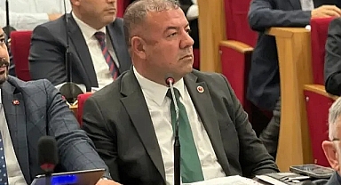 İzmir Büyükşehir Belediye Meclis Üyesi Latif Aydemir'den Mecliste Çözüm Çağrısı: 