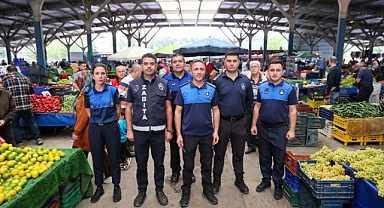 Buca Belediyesi’nden pazar yerlerinde denetim