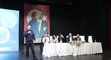 Gençliğin Çığlığı BTP’den 'Geleceği Savunmak' Sempozyumu ile Toplumsal Yaralara Neşter