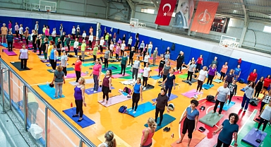 Karşıyaka’da sabah aktiviteleri spor salonlarına taşındı