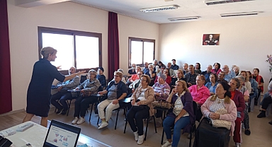Konak’ın İleri Yaş Merkezi’nde seminerler devam ediyor
