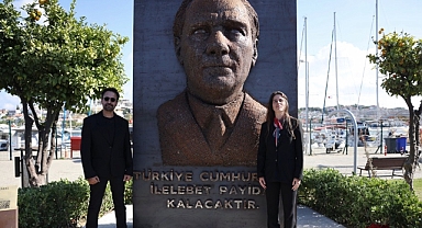 Çeşme’de 10 Kasım: Atatürk sevgi, minnet ve sanatla anıldı