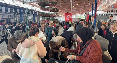 Ferit’in Mandalina Standı Dolup Taşıyor