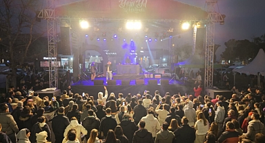 Karşıyaka Yeni Yıl Festivali’nde Anıl Piyancı coşkusu!