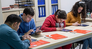 Türkiye’nin ilk Destekli İstihdam Ofisi, 53 engelliyi iş gücüne kattı