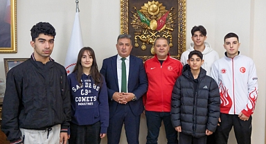 GENÇLİK SPOR İL MÜDÜRÜ ESKİCİ BAŞARILI SPOR KÜLÜBÜNÜ KABUL ETTİ. 