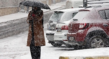 Türkiye Buz Kesiyor: 27 İl İçin Sarı Alarm! Kar ve Fırtına Kapıda