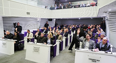  BUCA MECLİSİ'NDE ÇİFTE VEFA