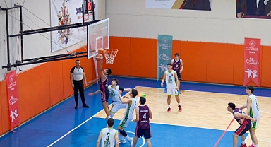 İZMİR’DE SPOR ŞÖLENİ DEVAM EDİYOR