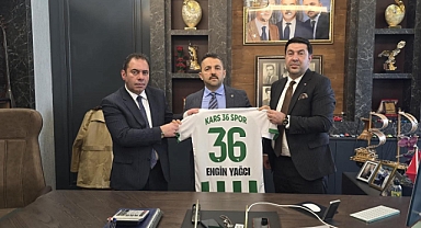 Kars belediye başkanı Ötüken senger karsspor'a destek ziyaretleri 