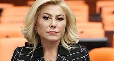 Şebnem Bursalı ve Ahmet Aksoy Hayatlarını Birleştirdi