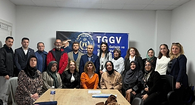 Türkiye Gelişim ve Gençlik Vakfı İzmir Teşkilatı İstişare Toplantısında Bir Araya Geldi 