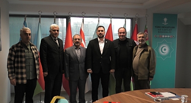 Azerbaycan Dostluk Köprüsü: AK Parti İzmir İl Başkanlığı’nda Türk Dünyası Zirvesi