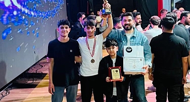 İZMİR KEMALPAŞA’DAN BİR ASLAN ÇIKTI! 18 Yaşındaki Enes Tuyli Türkiye Birincisi Oldu