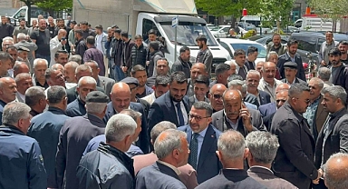 Kağızman’da Adem Çalkın Rüzgarı: Ziyaret Adeta Mitinge Dönüştü!