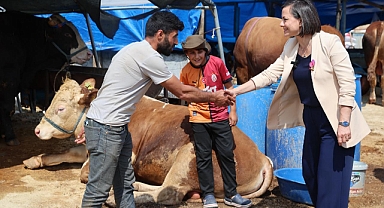 KARABAĞLAR'DA KURBAN KESİM YERİ HAZIR